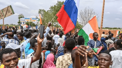 ECOWAS defence chiefs continue talks on possible Niger intervention